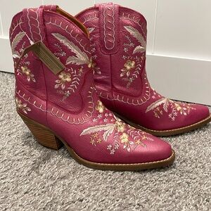 Dingo pink cowgirl booties